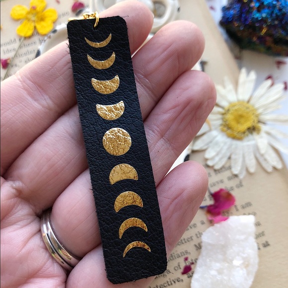 Moon Phase Leather Bar Earrings🌜Boho - Picture 4 of 5